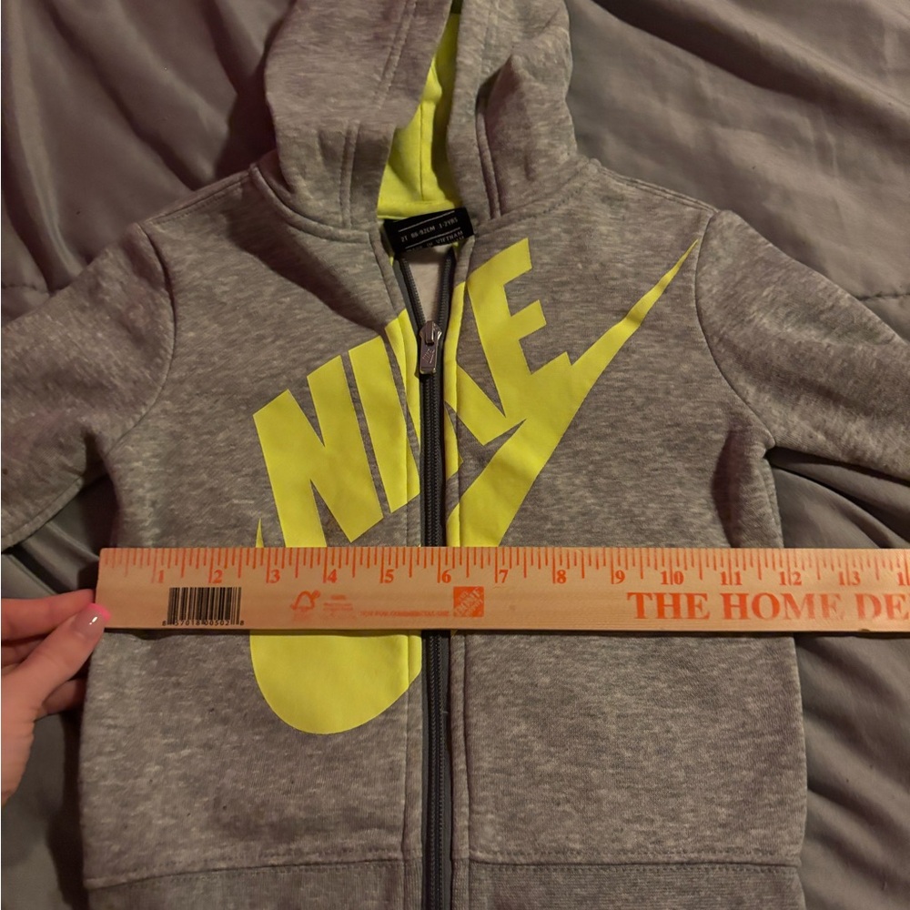 Kids Nike Gray and Yellow jacket in size 2T - Picture 6 of 7
